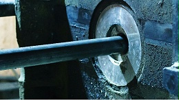 “无缝”是什么意思？揭秘无缝钢管的生产工艺（热轧与冷拔）